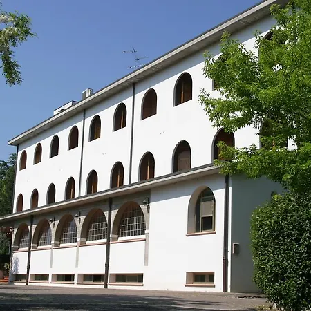 Missirini 3*