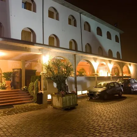 Missirini Hotel