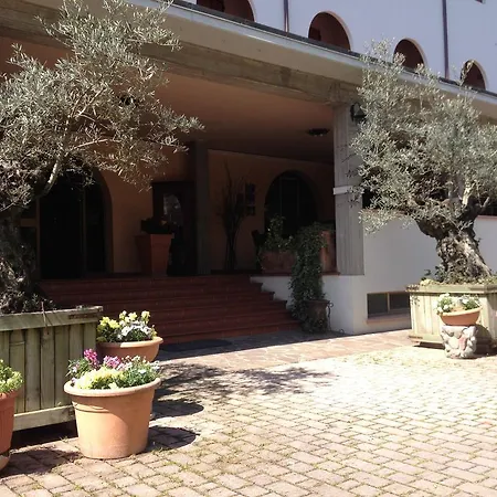 Missirini 3*